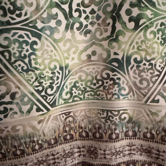 Chico's Green and Cream Patterned Blouse - Picture 3 of 4